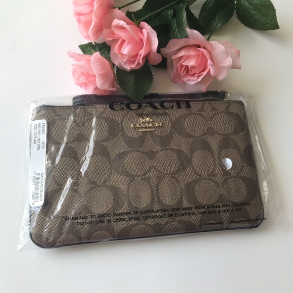 COACH LARGE WRISTLET IN SIGNATURE CANVAS KHAKI/BL - Picture 11 of 16